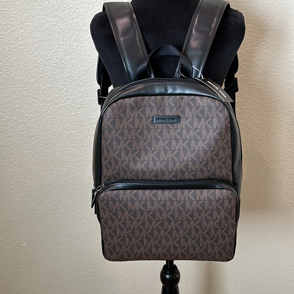 NWT Michael Kors Large Backpack - Picture 1 of 8